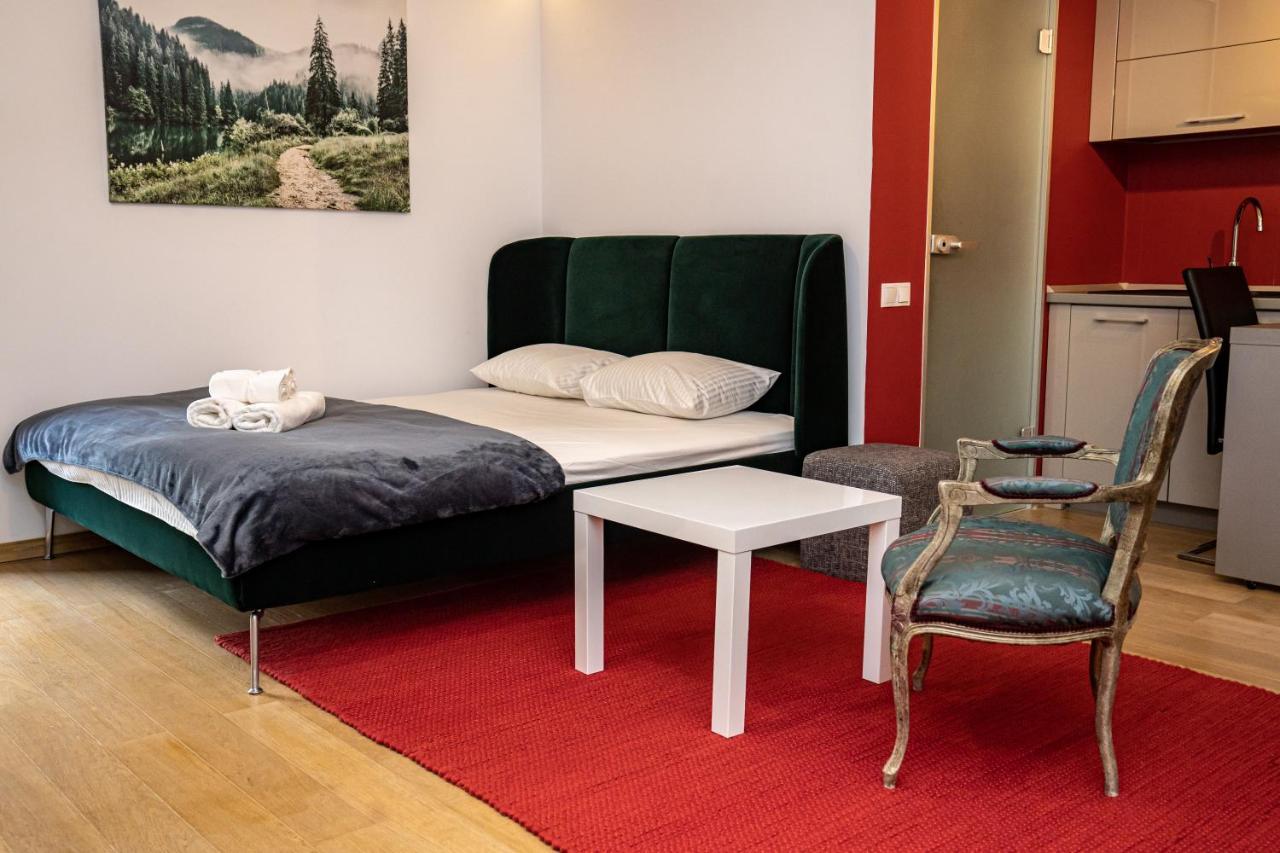 Studio 14 Braşov Extérieur photo